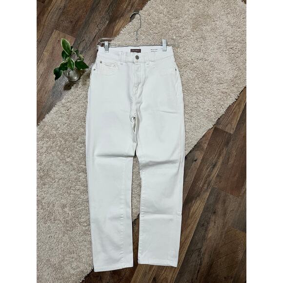 DL1961 Size 26 White High Rise Vintage Bella Slim Leg Stretch Jeans - Picture 1 of 5